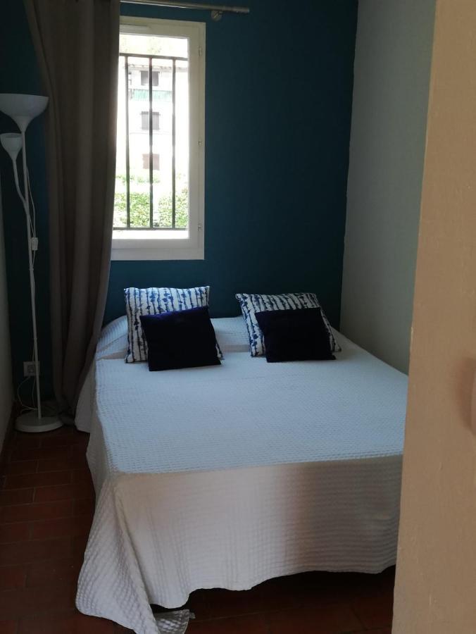 Appartement En Residence Privee Proche Mer Соссе-ле-Пен Экстерьер фото